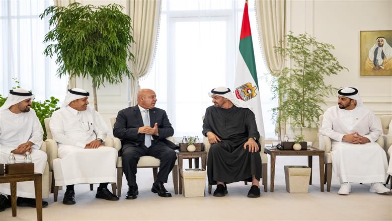 رئيس الإمارات يستقبل المشاركين في «جلوبال ريل».. ووزير النقل ينقل تحيات السيسي إلى آل نهيان
