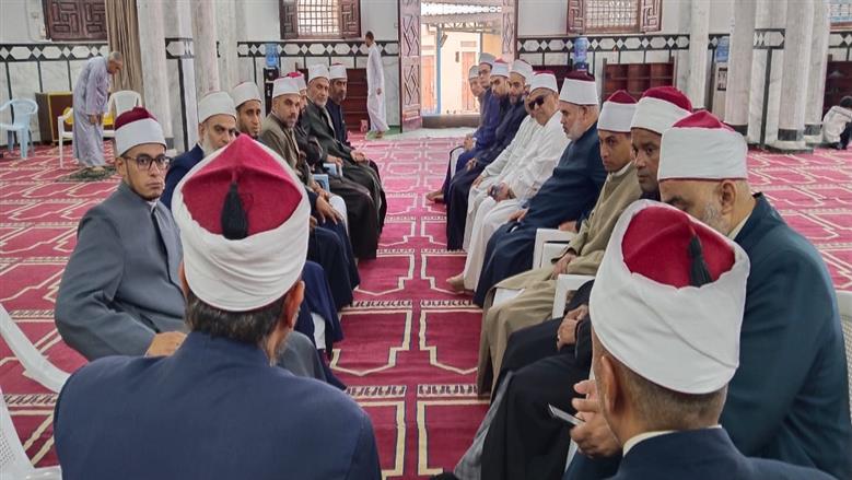 خلال إنطلاق فعاليات القافلة الدعوية الوزارية من وزارة الأوقاف بمسجد التنعيم بمطروح