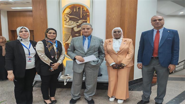 إفتتاح الملتقى الدورى الثانى عشر لمديرى مكتبات مصر العامة بأسوان 