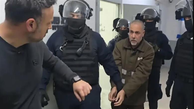 الإفراج عنه مربوط بنتنياهو.. لماذا وضعت إسرائيل حسام أبو صفية على قائمة الاحتياط؟