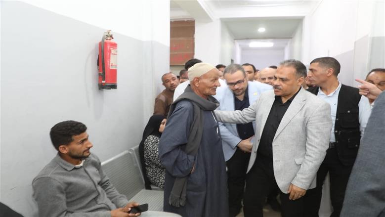 بتكلفة 34 مليون جنيه.. محافظ الشرقية يفتتح أعمال تطوير بمستشفى كفر صقر المركزي