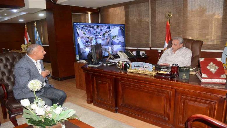 محافظ الغربية يناقش مع مدير الطب البيطري الجديد رفع كفاءة الخدمات