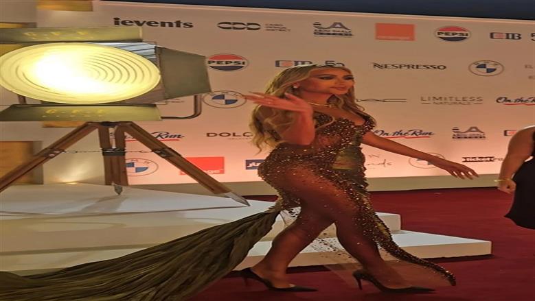 أغرب 7 إطلالات في افتتاح مهرجان الجونة السينمائي