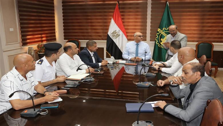 اجتماع محافظ القليوبية