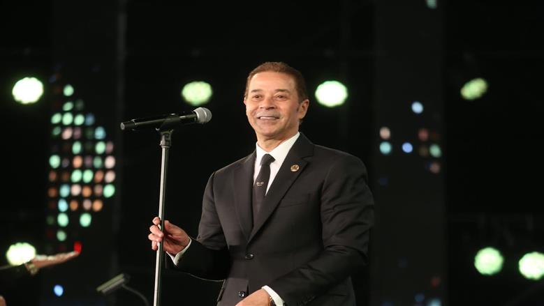 مدحت