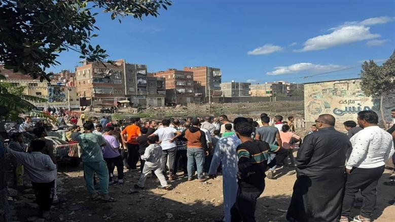 تشييع جنازة الطفل محمد صبيح بعد العثور عليه غارقا في مصرف بالدقهلية