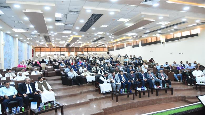 خلال فعاليات مؤتمر قلب مطروح الأول بمكتبة مصر العامة بمطروح