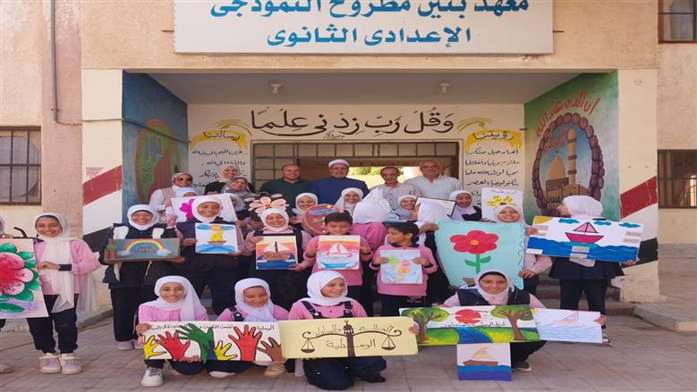خلال فعاليات معرض الأنشطة الفنية لطلاب الأزهر الشريف بحضور رئيس منطقة مطروح الأزهرية بمعهد مطروح الازهرى