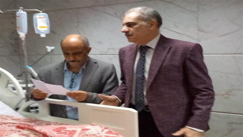 رئيس جامعة أسوان يتابع الحالة الصحية لطلاب جامعة بنها
