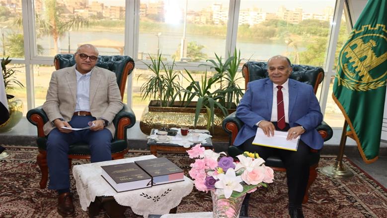 اجتماع محافظ القليوبية