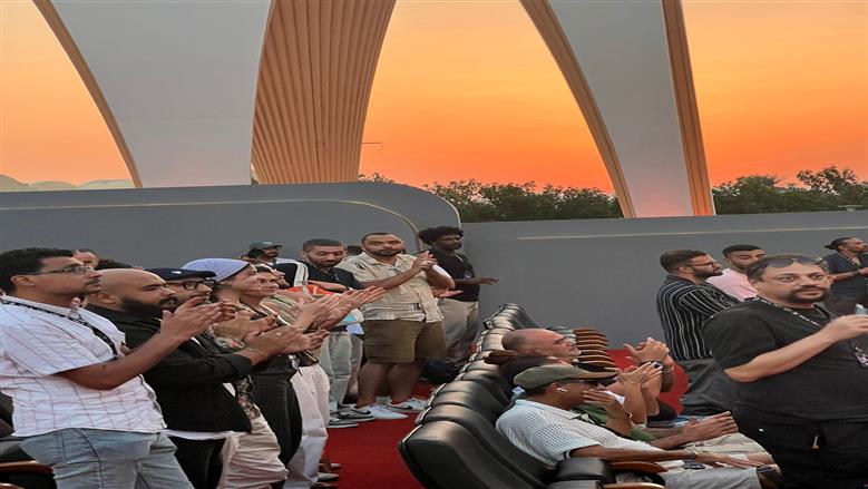 أوركسترا النور والأمل