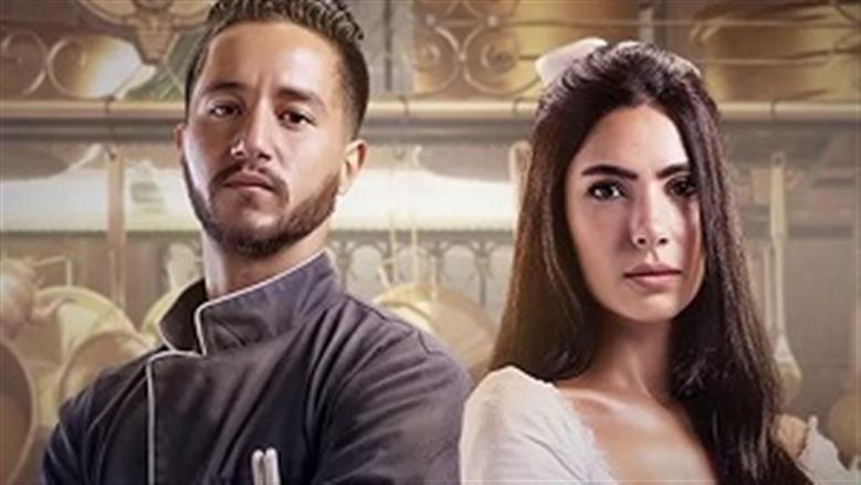 «خرزة زرقاء وتاج».. كيف هنأت هدى المفتي أحمد مالك بفوزه بجائزة مهرجان الجونة؟
