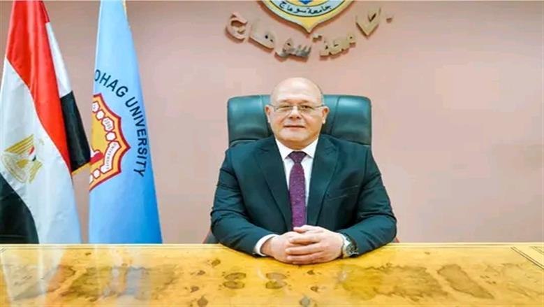 رئيس جامعة سوهاج: نقدم دعماً كاملاً لـ400 طالب من ذوي الإعاقة ونعفيهم من جميع الرسوم 