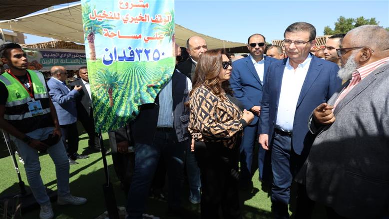 جولة وزيرا الزراعة والتنمية المحلية