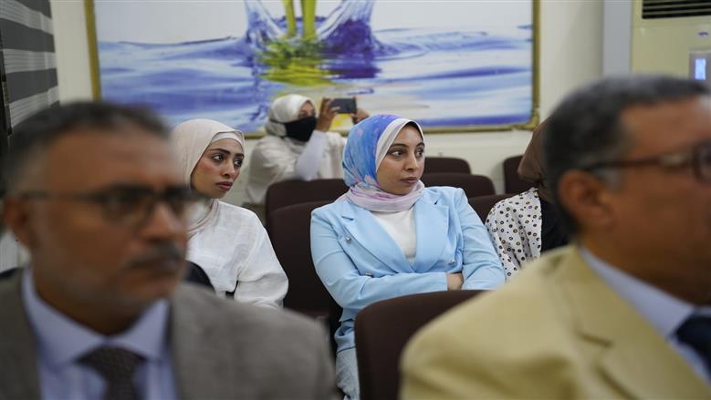 خلال فعاليات دورة تدريبية للباحثين عن الزراعة الصحراوية الآمنة بقاعة مركز بحوث الصحراء بمطروح