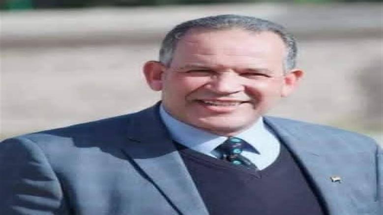 «تعليم أسيوط»: تسليم التابلت للطلاب.. وفرص عمل بكبرى الشركات اليابانية للمتفوقين