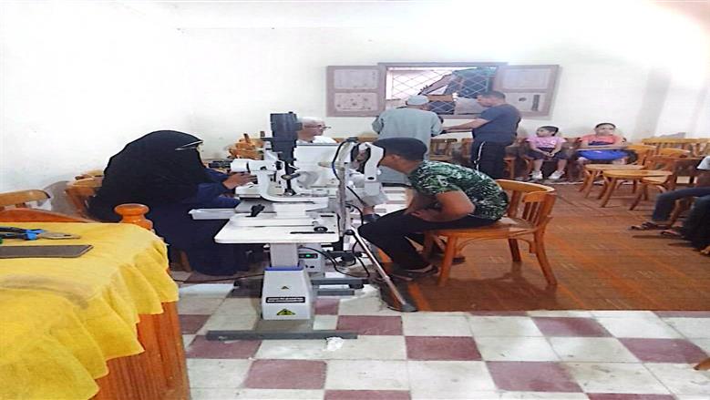 الكشف على 400 مواطن خلال قافلة طبية مجانية في البحيرة 