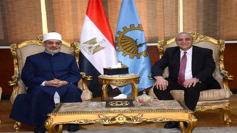 مفتي الجمهورية: نولى اهتماما كبيرا بتثقيف الشباب وتوعيتهم بقضايا العصر