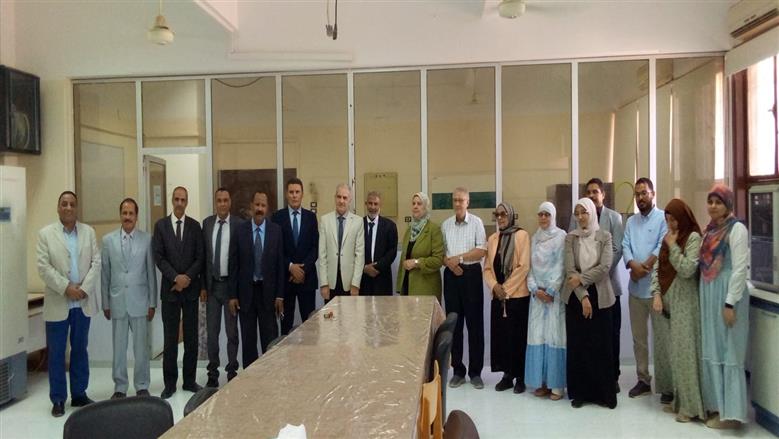 جامعة أسوان