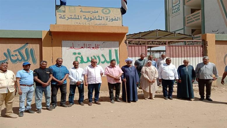 زيارة محمود بدوي، وكيل وزارة التربية والتعليم بأسوان