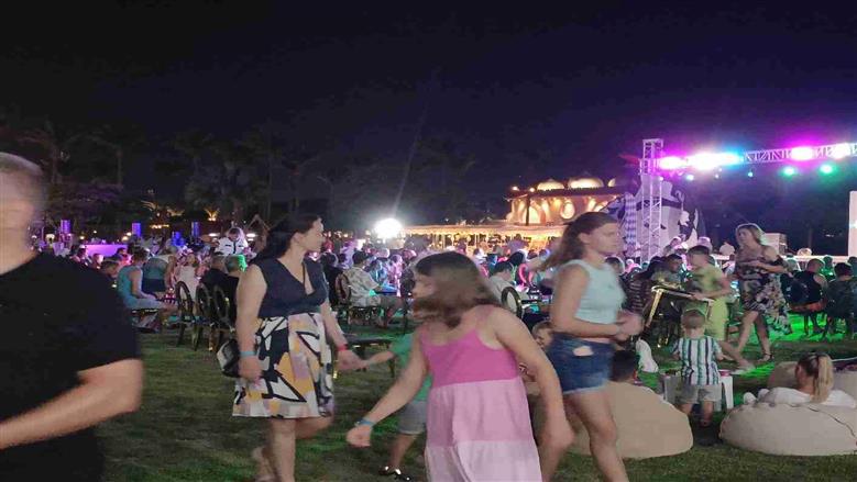 احتفال مهرجان أكتوبر