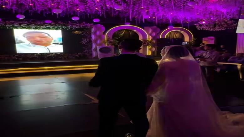 ظهور شقيق العروس يقلب حفل زفاف بالشرقية.. لحظة مؤثرة من بكاء الفرح (فيديو)