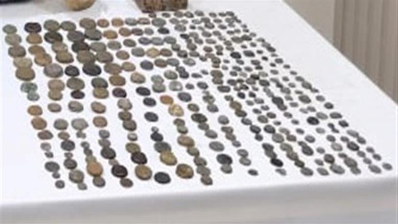 الداخلية تضبط 533 قطعة أثرية بحوزة مزارع ببنى سويف بقصد الاتجار