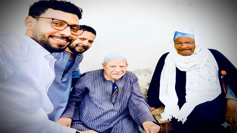 لقاء صديقين مقاتلين