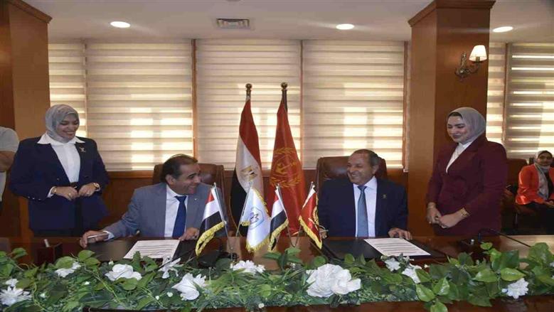المحافظ ورئيس جامعة بورسعيد