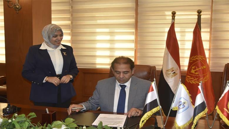 المحافظ ورئيس جامعة بورسعيد