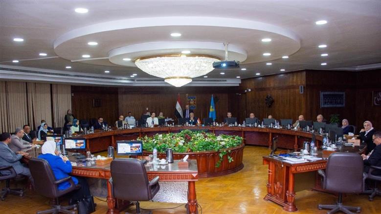 ترقية 34 عضوًا بهيئة التدريس وتعيين 20 مدرسًا بجامعة طنطا 