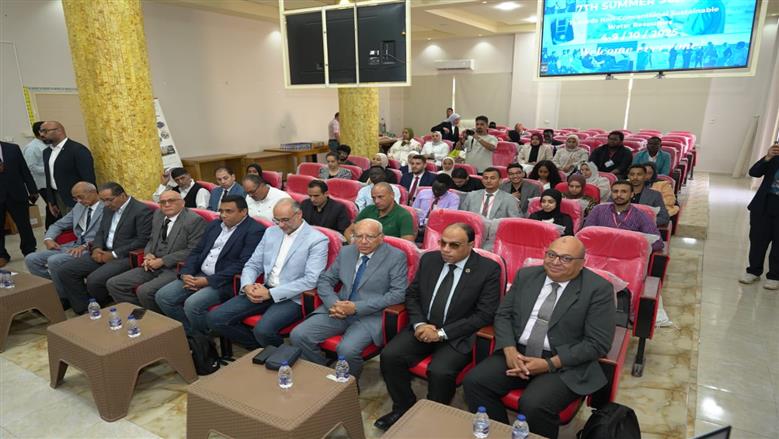 محافظ مطروح يشهد توقيع بروتوكول تعاون بين جامعة مطروح ومركز بحوث الصحراء في التنمية والابحاث