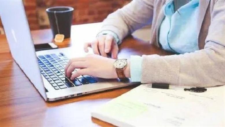 أفضل 5 وظائف يمكن العمل بها من المنزل.. مرونة وتوفير 