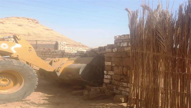 حملة إزالة في أسوان