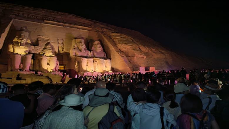 الآثار بأسوان