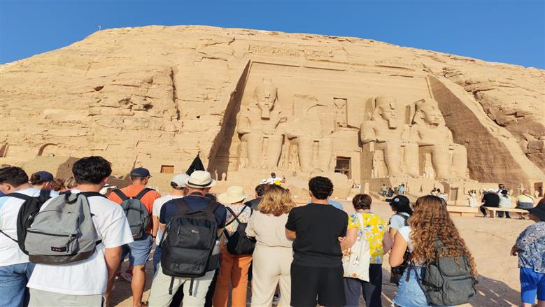 الآثار بأسوان