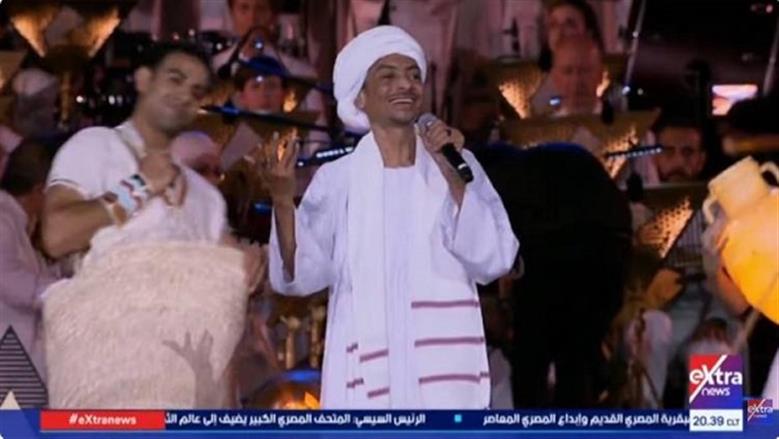أغنية نوبية على عود عربي.. أحمد إسماعيل يمزج التراث بالنغم في افتتاح المتحف المصري الكبير