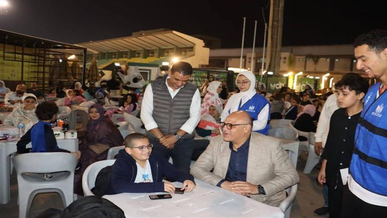 عريس وعروسه في افتتاح المتحف المصري الكبير بالقليوبية 