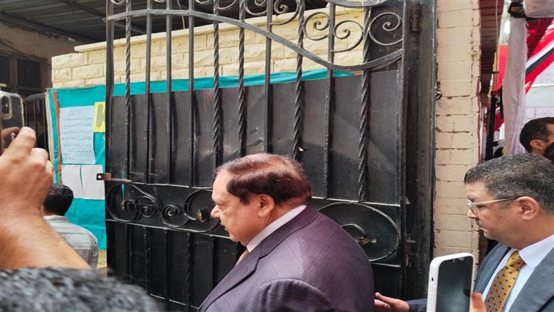 محمد أبوالعينين يدلي بصوته في انتخابات مجلس النواب 2025