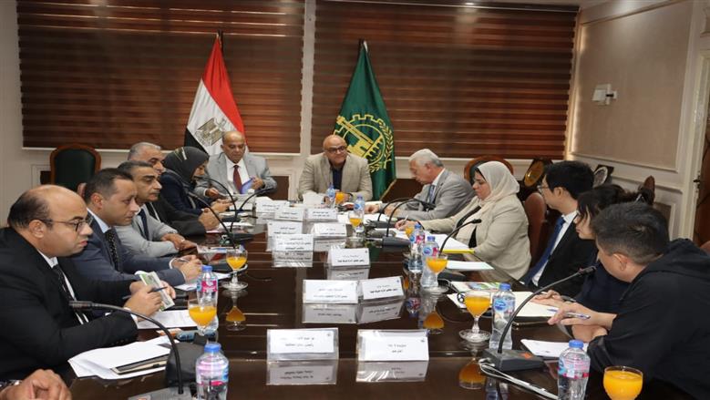 محافظ القليوبية : تعاون مصري صيني لبحث  تنفيذ مشروع تحويل النفايات إلى طاقة كهربائية