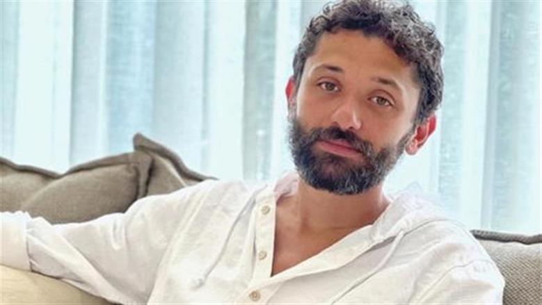 كريم محمود عبدالعزيز يحيي الذكرى السنوية لوفاة والده بكلمات مؤثرة