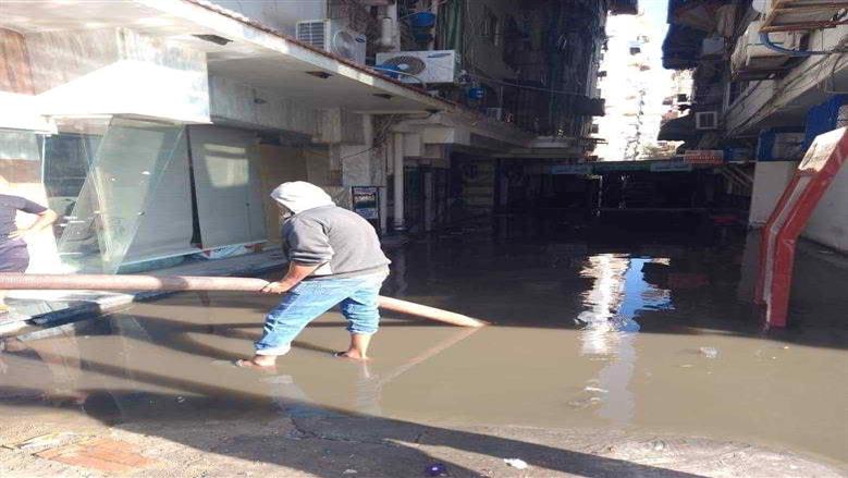 سحب مياه الأمطار من شوارع بورسعيد 