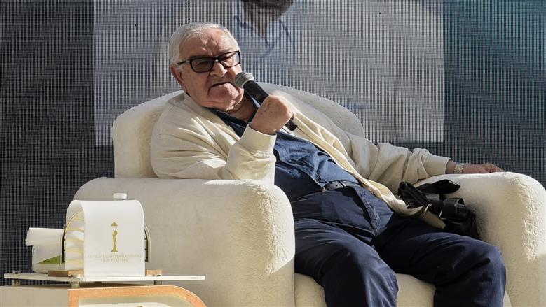 حكاية فيلم لـ عادل إمام تمنى كريم عبدالعزيز تجسيده