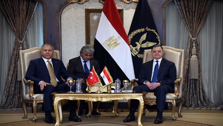 وزير الداخلية يستقبل نظيره التركى بالقاهرة لبحث التعاون الأمنى المشترك