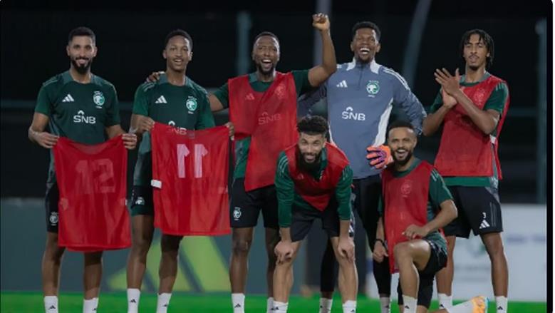 المنتخب السعودي يواصل استعداده للقاء الجزائر وديًّا في جدة