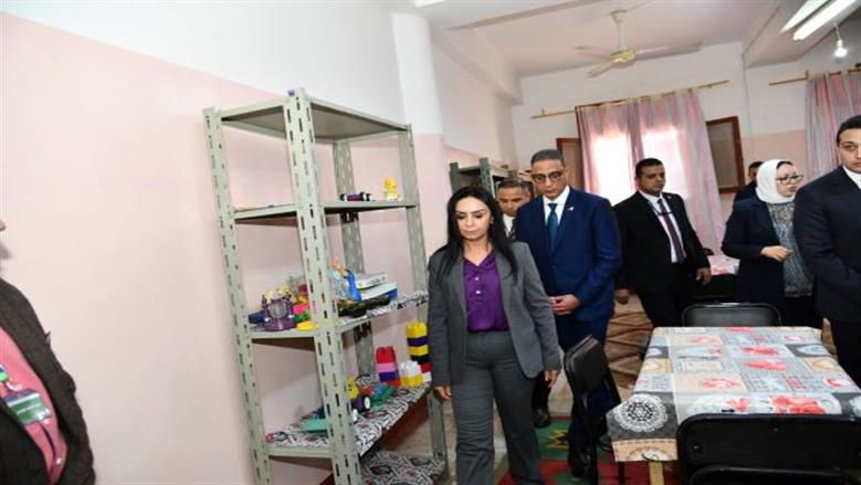 وزيرة التضامن الاجتماعي توجه بدراسة حالة الأطفال بمؤسسة الرعاية الاجتماعية للأيتام