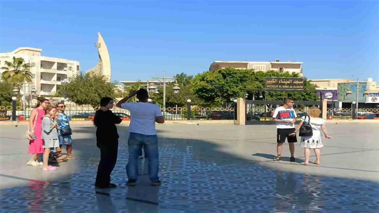 مسجد الميناء الكبير بالغردقة 
