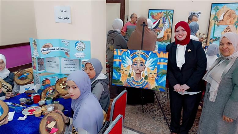 مدير تعليم الفيوم يفتتح معرض مبادرة الفيوم تتحدث النسخة الثانية
