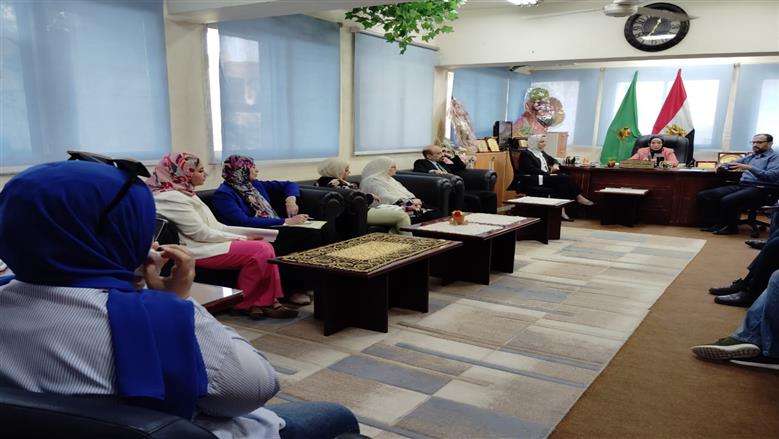 صحة الفيوم تناقش تطوير العمل في قطاع الطب العلاجي