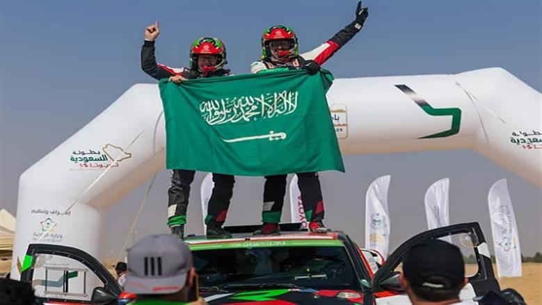 العالمي يزيد الراجحي يواصل حصد الألقاب ويحقق فوزه الخامس في باها القصيم من البطولة السعودية تويوتا للراليات الصحراوية